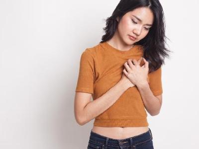 乳腺癌术后,很多人不敢吃鸡、不敢吃蛋,医生说实话:真正要忌的不是“发物”,是这些
