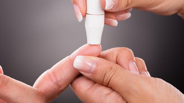 反复强调：糖尿病患者切勿过度忌口，合理饮食才是控制病情的关键所在！