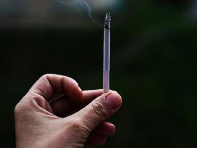 成功戒烟后，肺还能恢复正常吗？医生忠告：戒烟别超过这个岁数