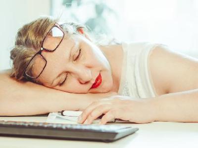 体内有癌，睡眠先知？医生：睡觉时出现5种异常，请尽早筛查