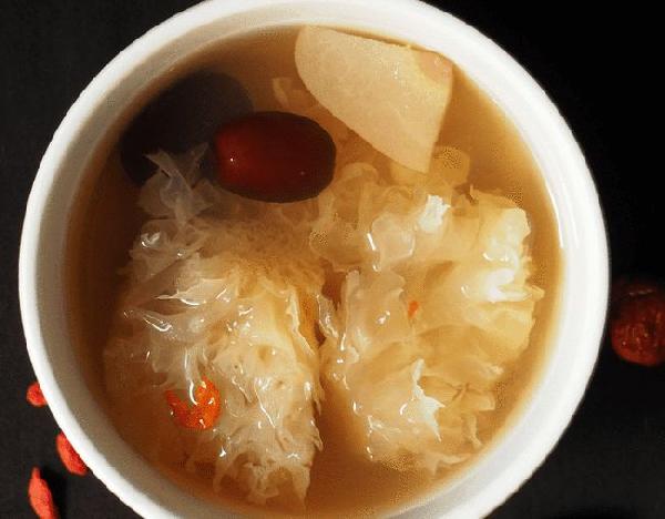 银耳木耳可以一起吃吗