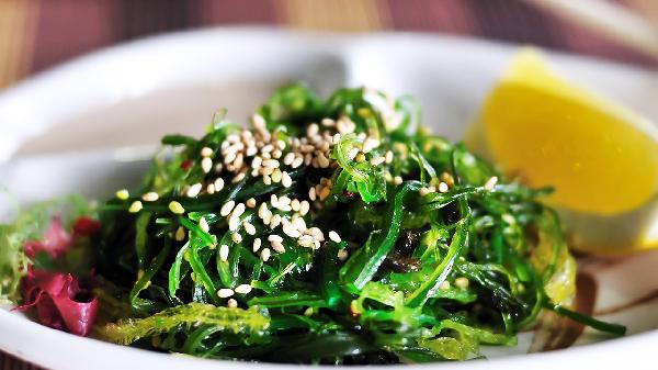 哪些食物属于辛辣食物-易网健康养生网 哪些食物属于辛辣食物