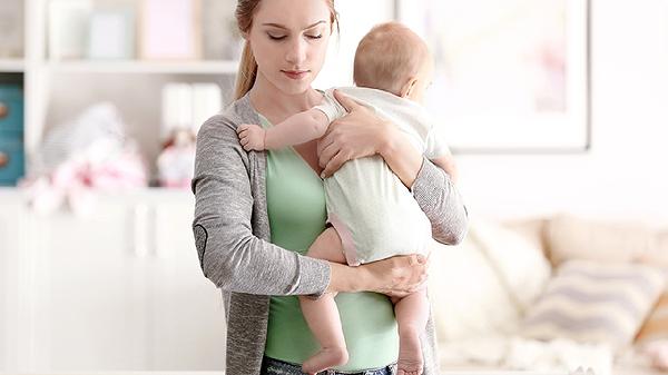问下隆胸后可以母乳喂养吗-易网健康<a href=/jkys/ target=_blank class=infotextkey>养生</a>网 问下隆胸后可以母乳喂养吗