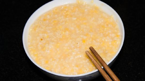 脾胃虚弱吃白粥好还是小米粥-易网健康<a href=/jkys/ target=_blank class=infotextkey>养生</a>网 脾胃虚弱吃白粥好还是小米粥